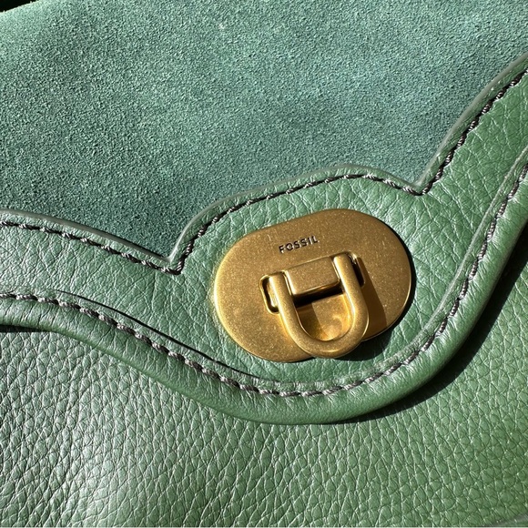 Green Fossil Crossbody Purse - Picture 7 of 16